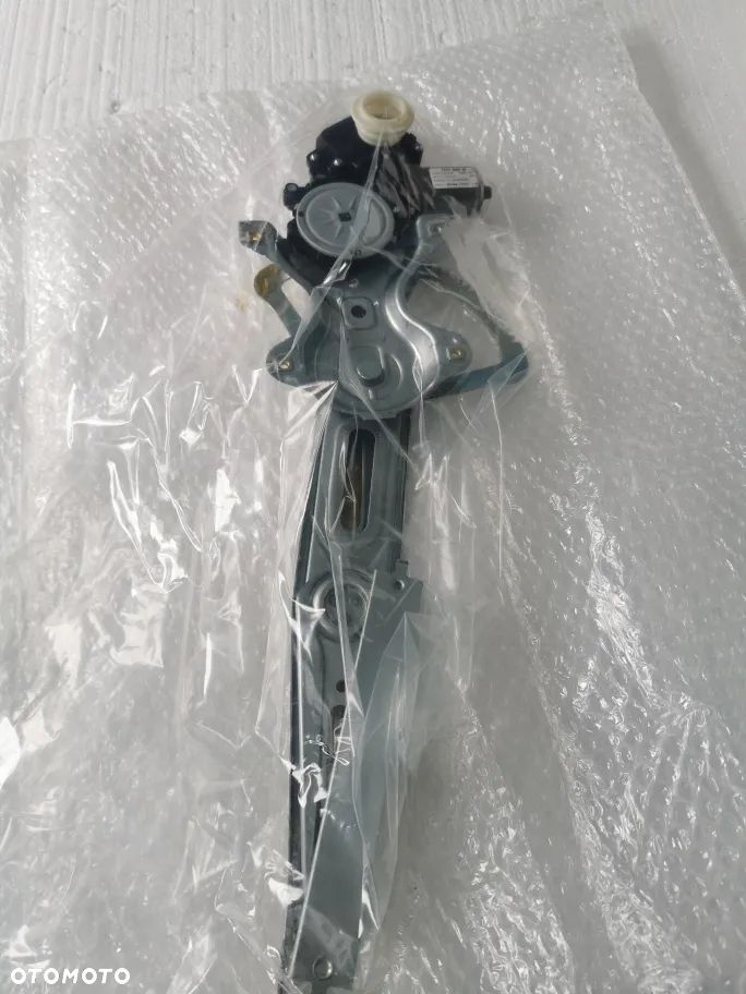 Toyota   Yaris III  podnośnik szyby 69810-0D290 - 1