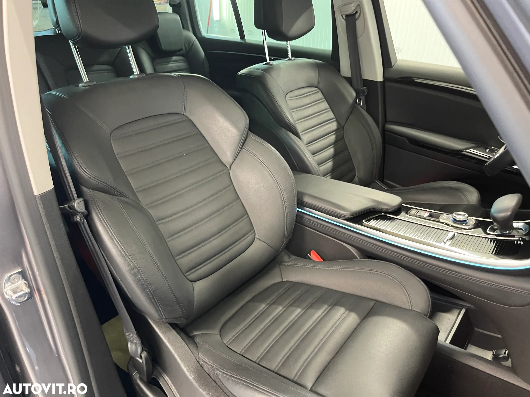 Renault Espace BLUE dCi 160 EDC BUSINESS EDITION - 10