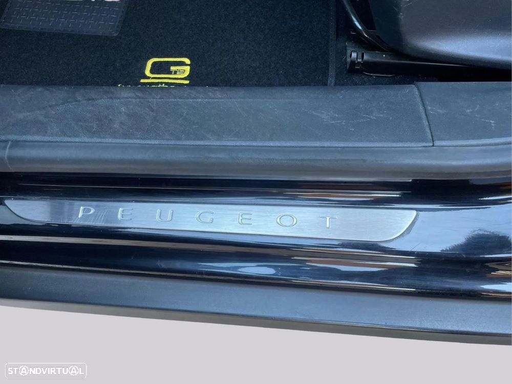 Peugeot 2008 - 17