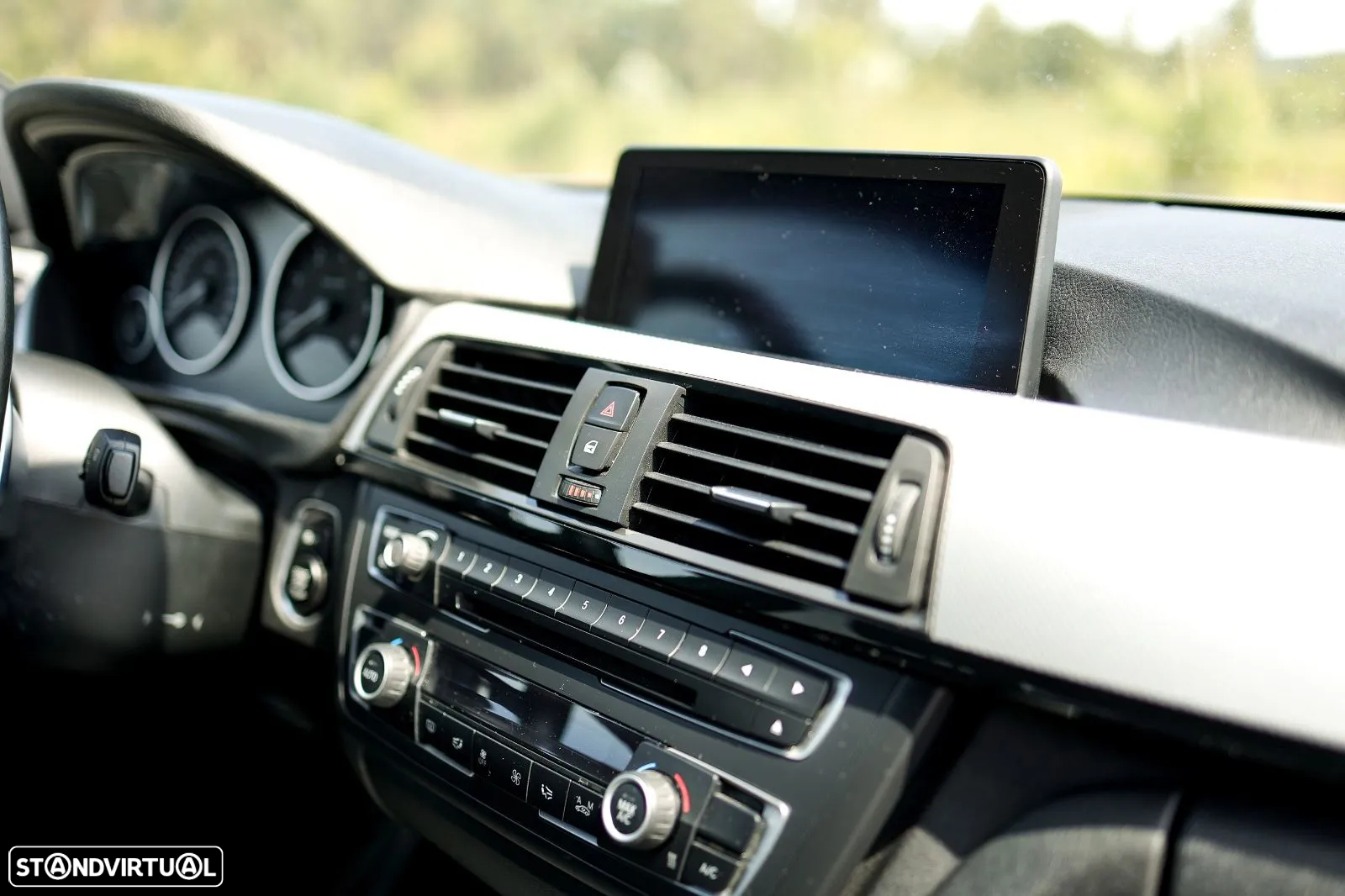 BMW 320 d xDrive Auto - 12