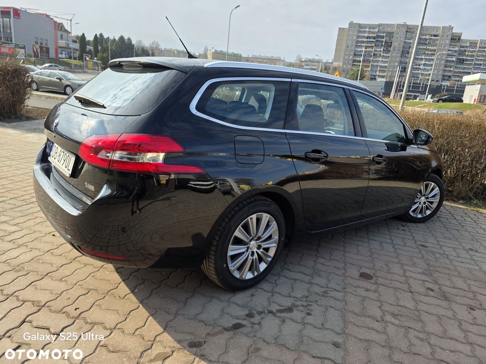 Peugeot 308 BlueHDi 130 Stop & Start Allure Pack - 33