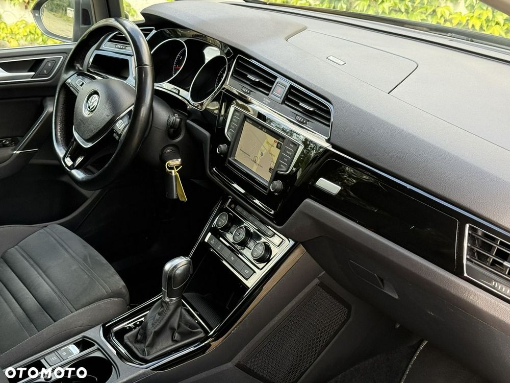 Volkswagen Touran 1.8 TSI BMT Highline DSG - 20