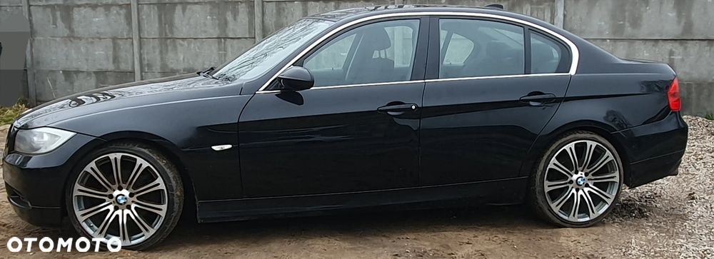 BMW Seria 3 325i - 3