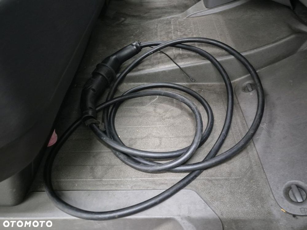 Volkswagen E-CRAFTER - 25