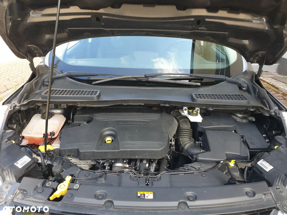 Ford Kuga 2.0 TDCi 4x4 Titanium - 20