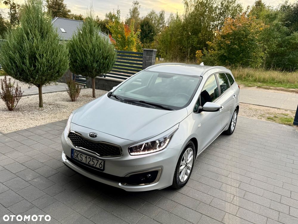 Kia Ceed 1.6 GDI ISG Vision - 31