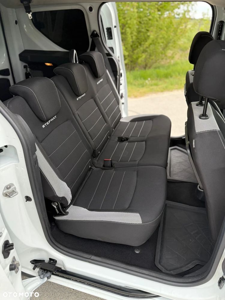 Dacia Dokker SCe 100 Stepway - 17