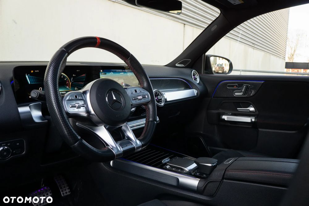 Mercedes-Benz GLB - 14