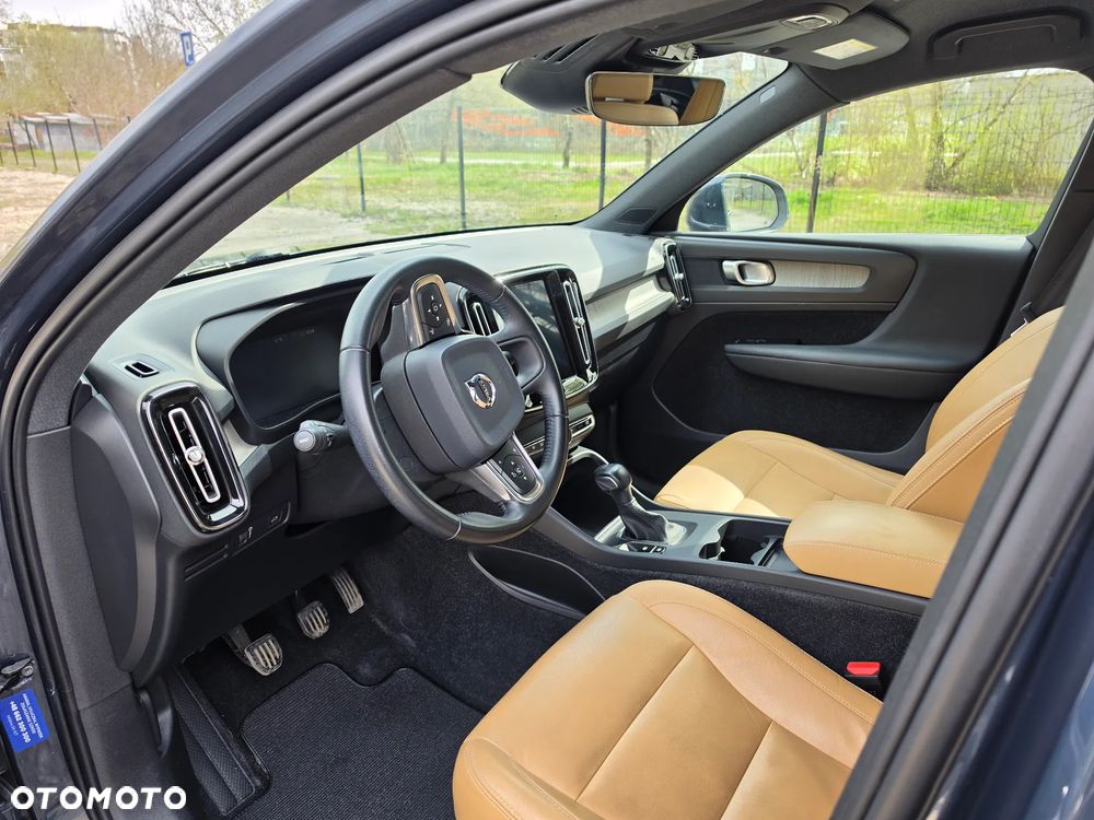 Volvo XC 40 T3 Inscription - 14