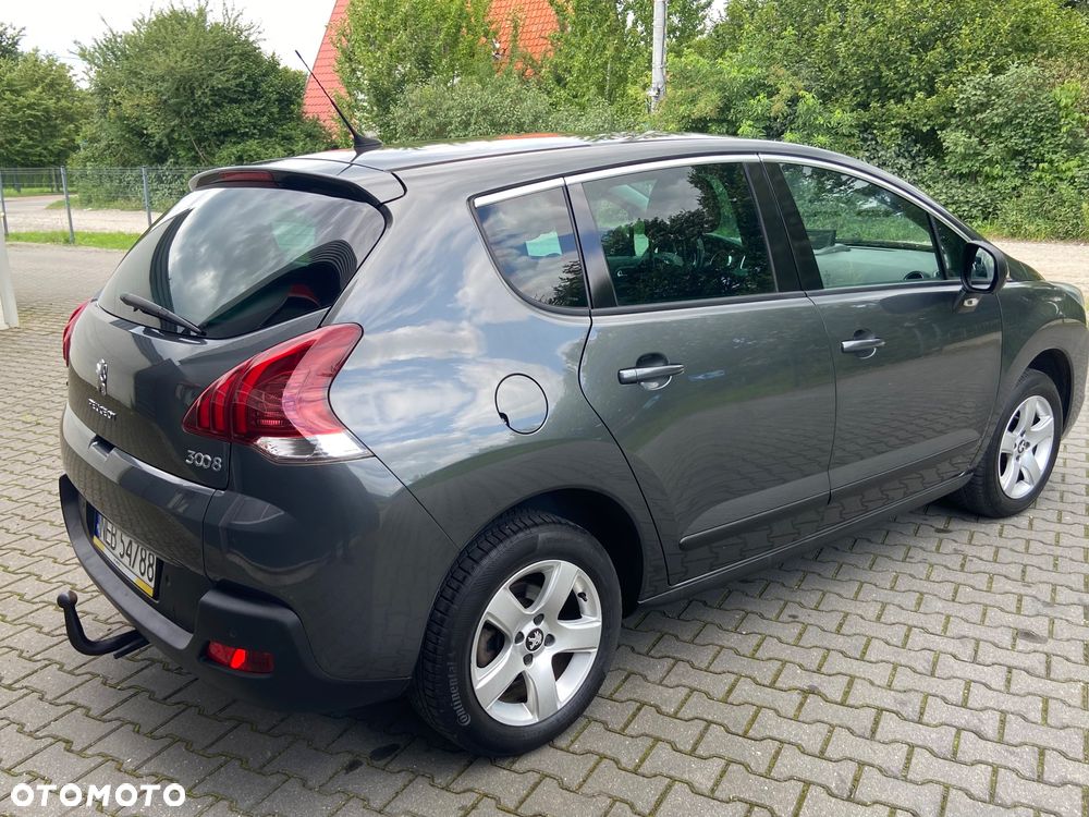 Peugeot 3008 1.6 BlueHDi Style S&S - 11