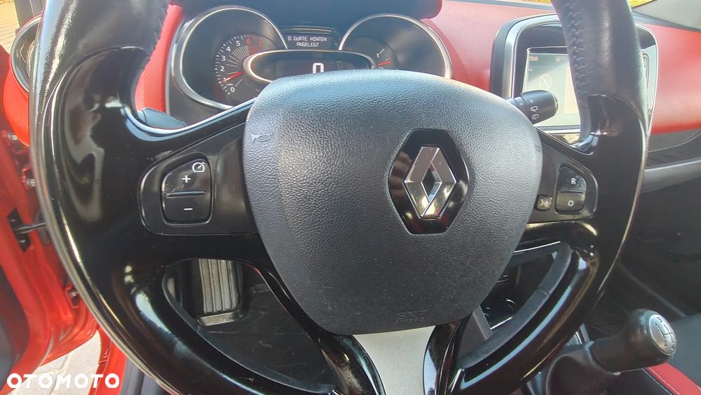 Renault Clio - 19