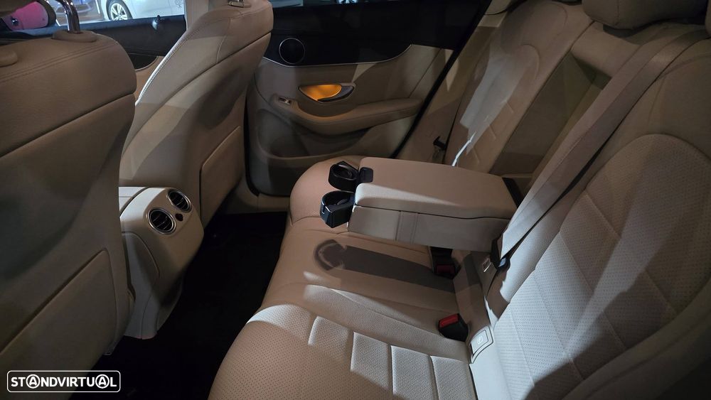 Mercedes-Benz GLC 220 d 4Matic 9G-TRONIC Exclusive - 24