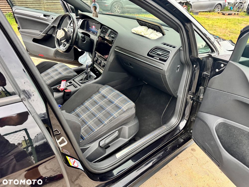 Volkswagen Golf 1.4 GTE Plug-In-Hybrid DSG - 33