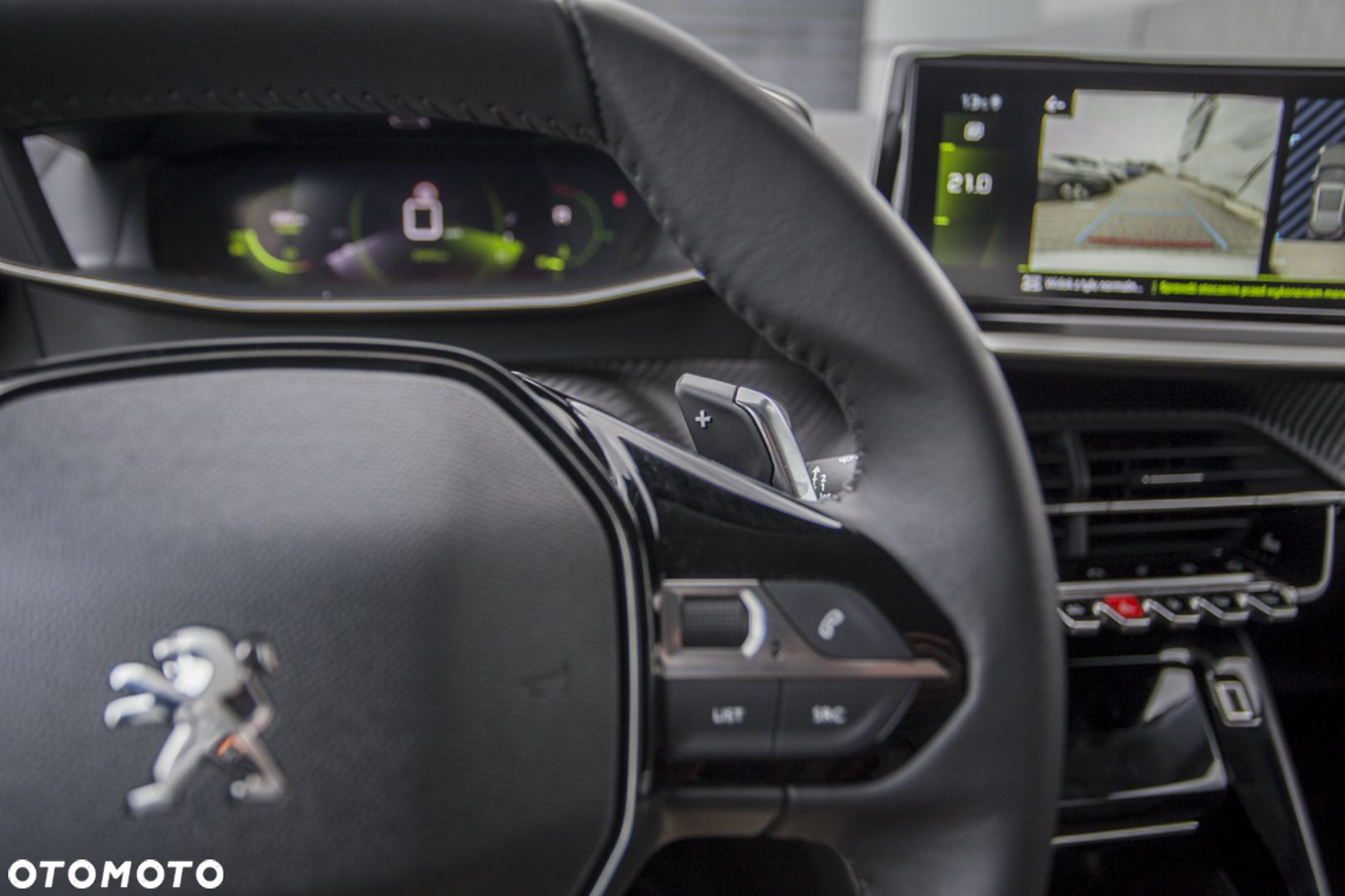 Peugeot 2008 1.2 PureTech Allure Pack S&S EAT8 - 17