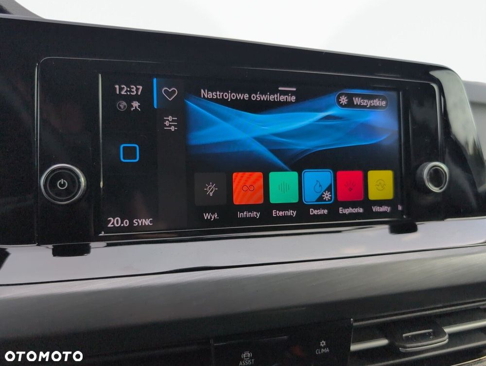 Volkswagen Golf 1.5 TSI EVO Style - 32