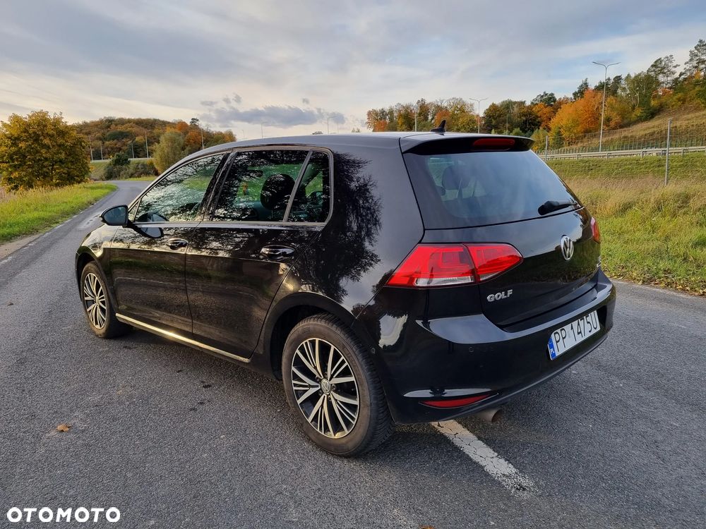 Volkswagen Golf 1.6 TDI BlueMotion Technology Allstar - 14