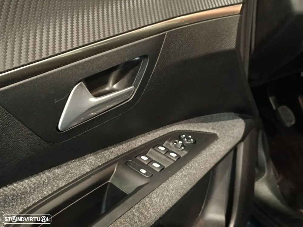 Peugeot 3008 1.2 PureTech Active Pack - 14