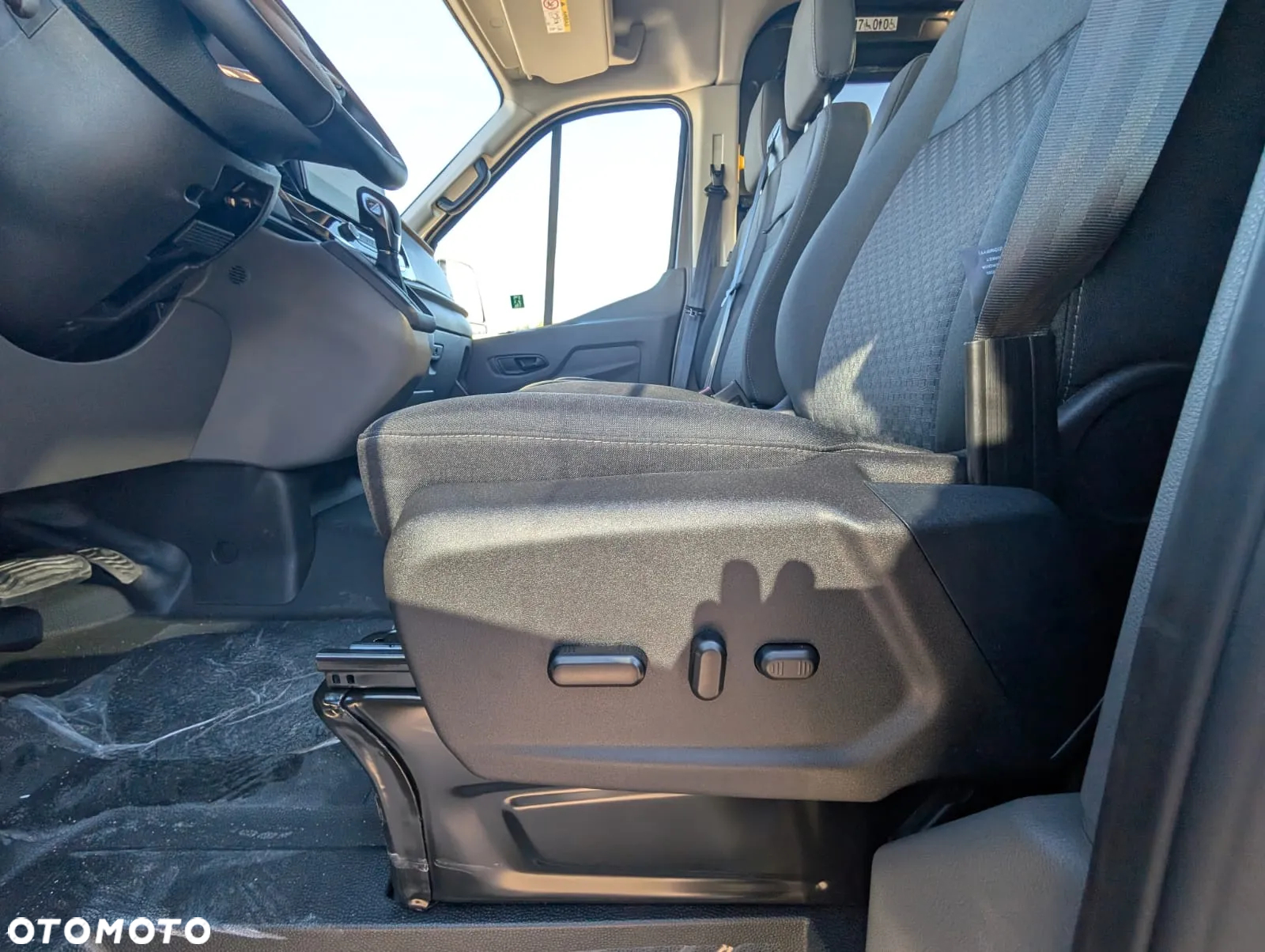 Ford Transit - 12