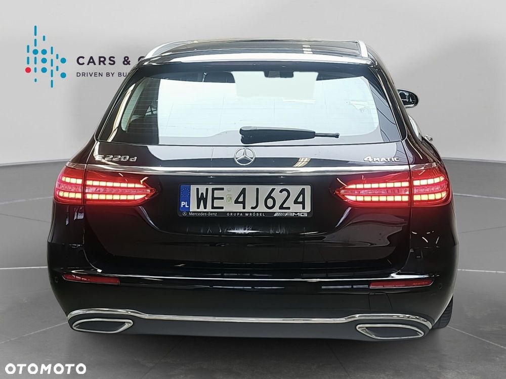 Mercedes-Benz Klasa E - 26