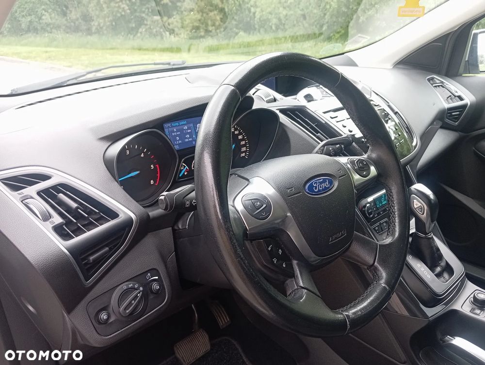 Ford Kuga 2.0 TDCi 4x4 Titanium - 14