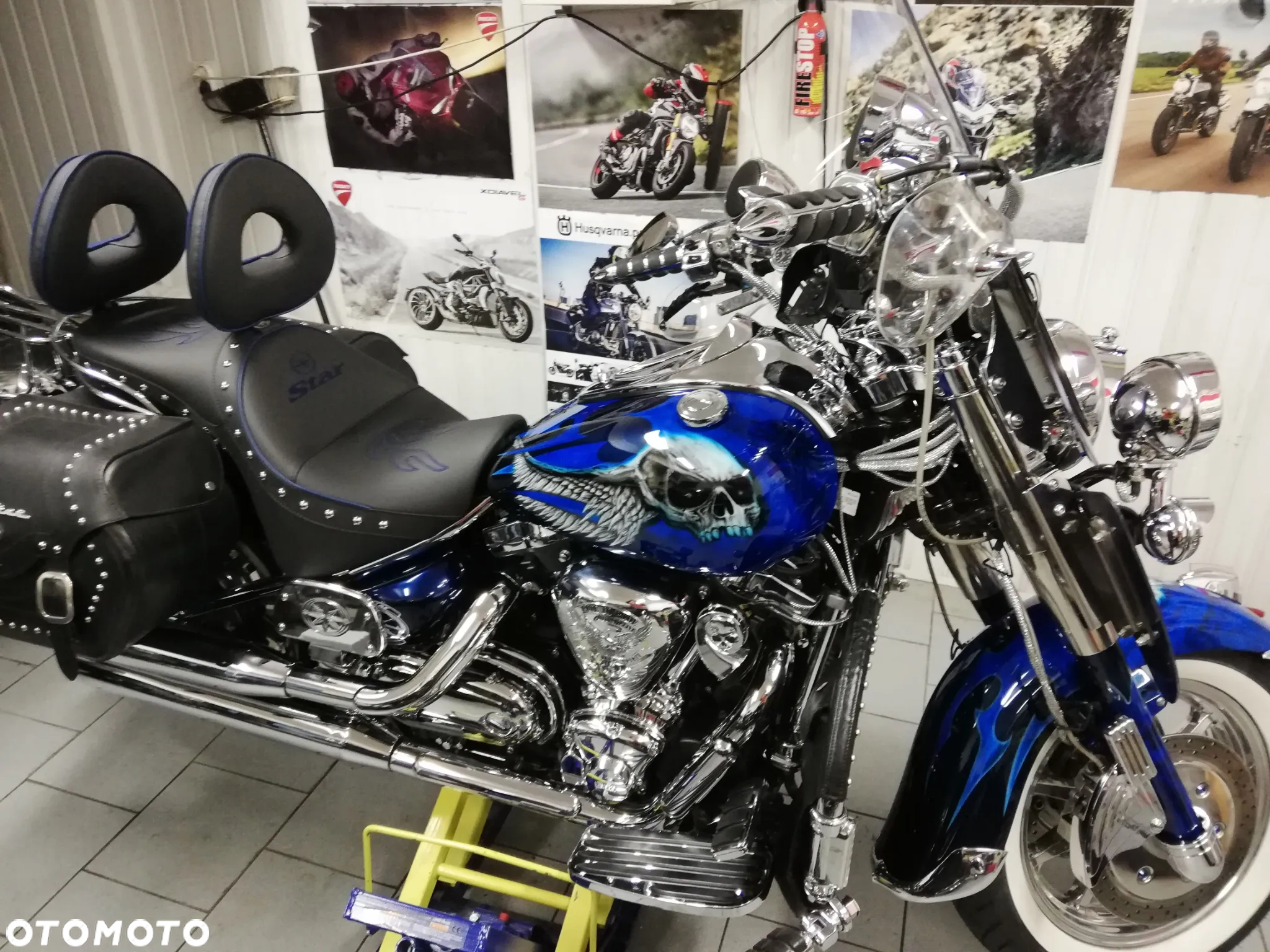 Yamaha Road Star - 7