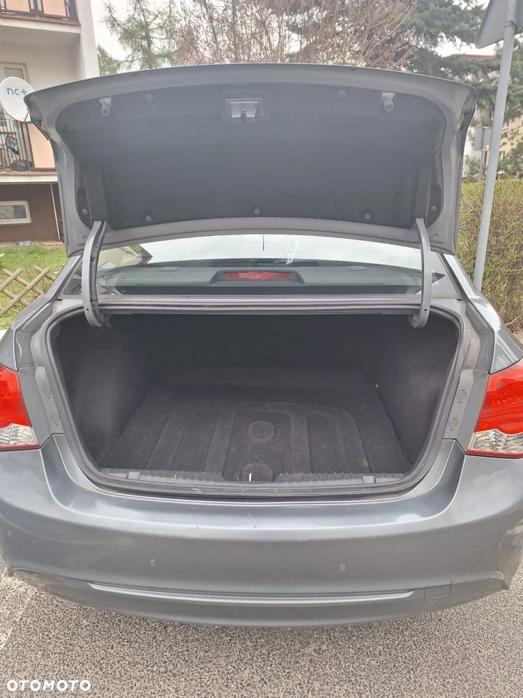 Chevrolet Cruze - 4