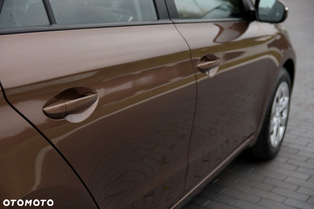 Hyundai i20 blue 1.2 YES Silver - 16