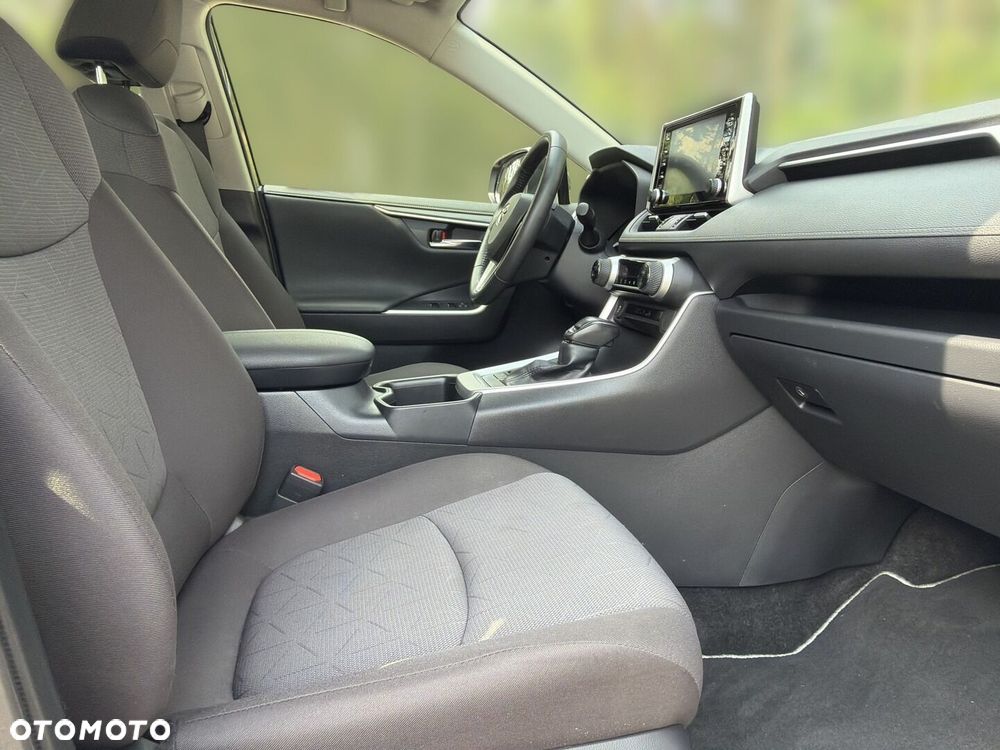 Toyota RAV4 - 10