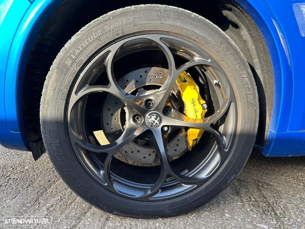 Alfa Romeo Stelvio V6 2.9 Bi-Turbo AT8-Q4 Quadrifoglio - 41