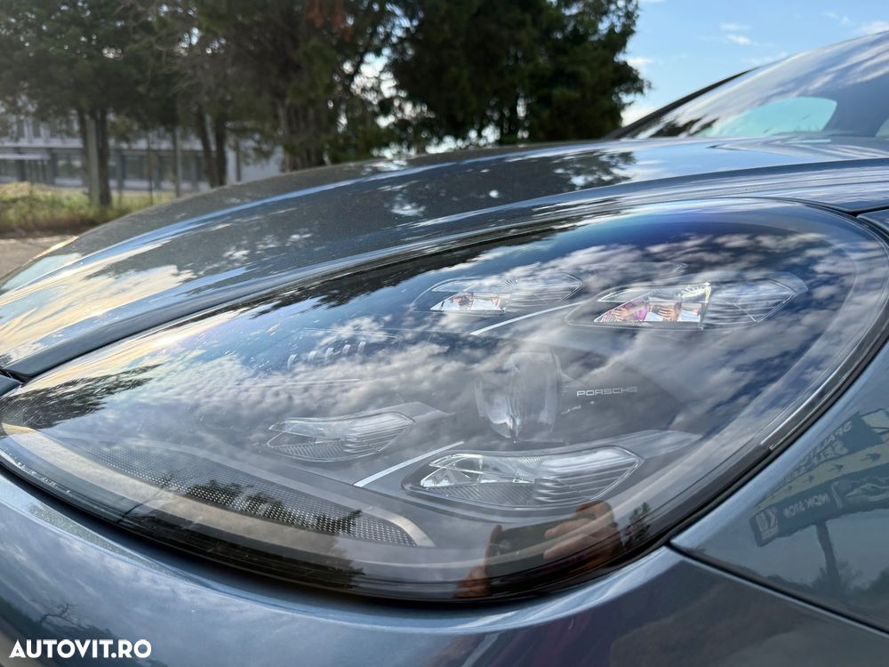 Porsche Cayenne Coupe - 7