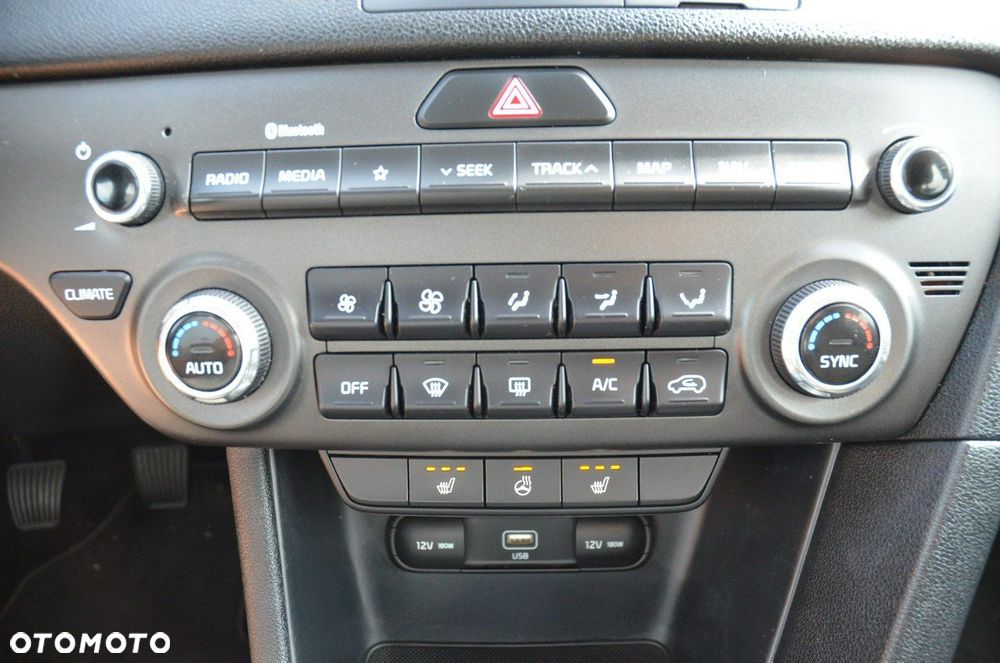 Kia Sportage 1.6 GDI 2WD ISG Spirit - 24