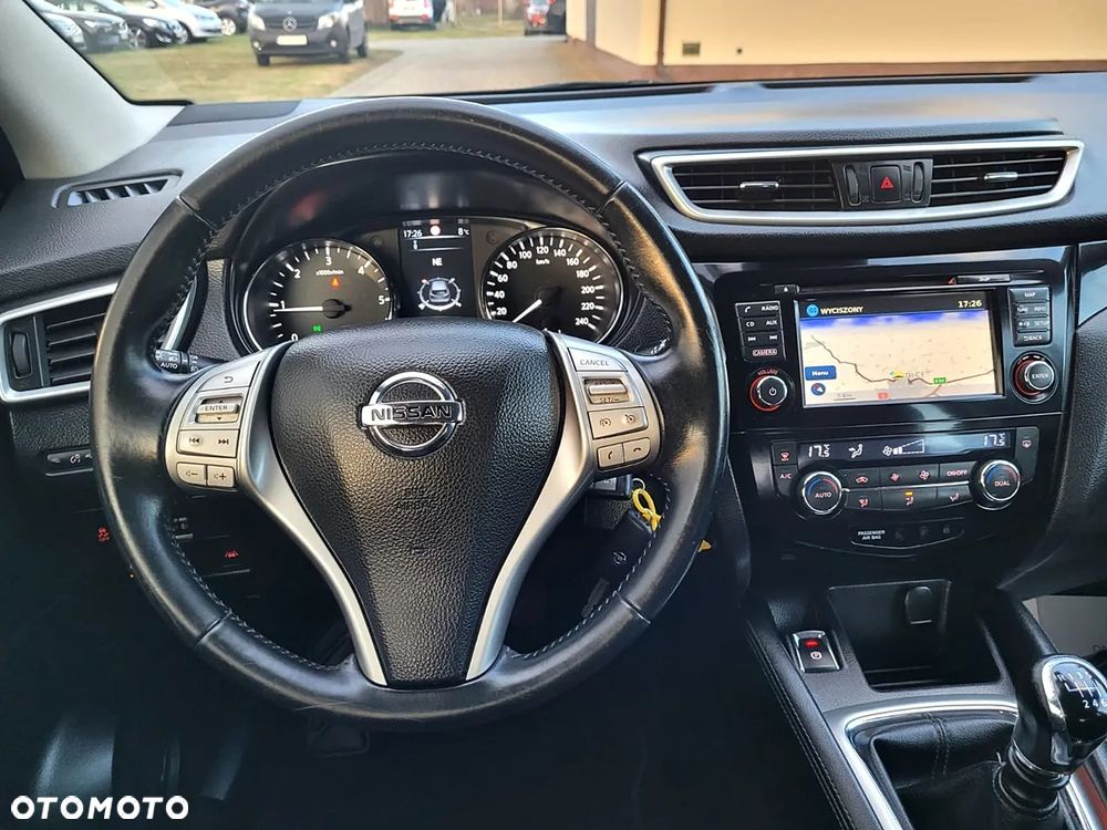 Nissan Qashqai 1.5 dCi Tekna - 11