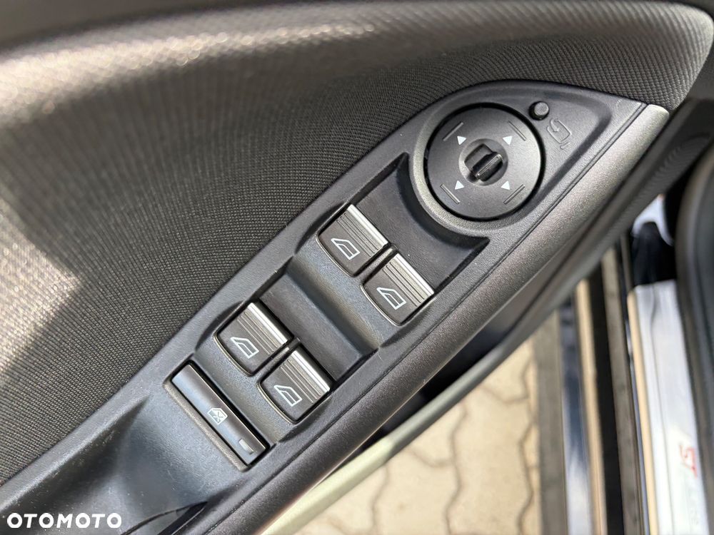 Ford Focus 1.0 EcoBoost Start-Stopp-System ST-LINE DESIGN - 15