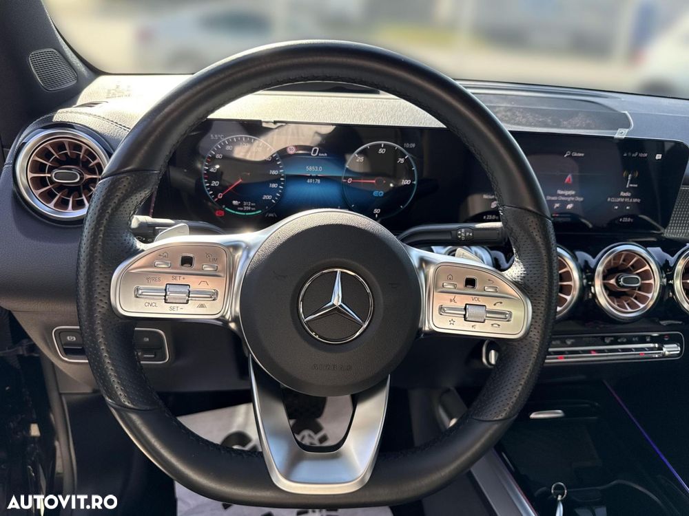 Mercedes-Benz EQB 300 4MATIC - 11