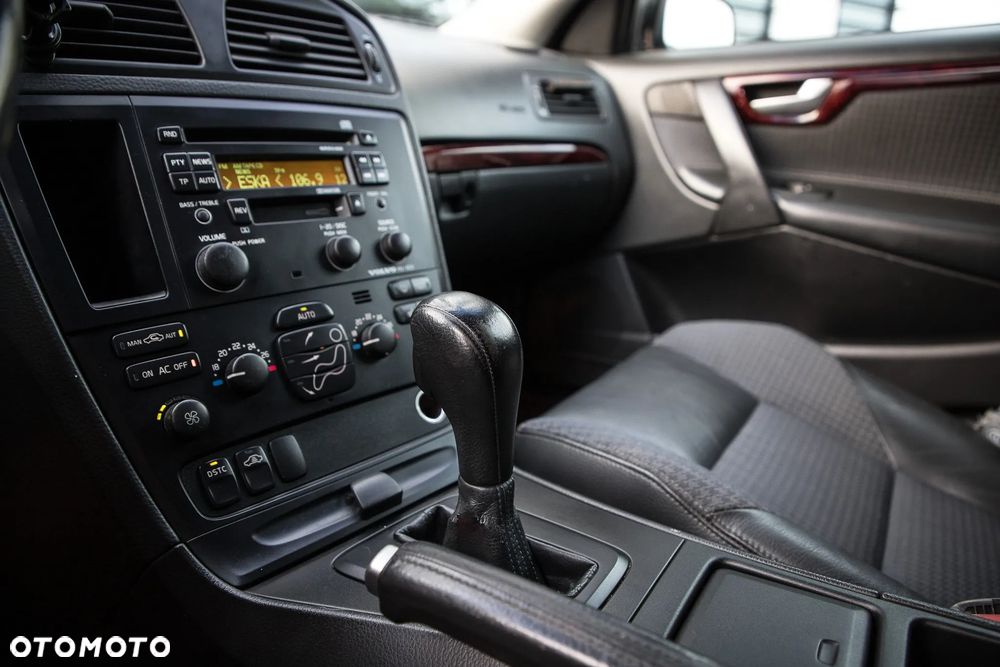 Volvo V70 2.4 Summum - 21