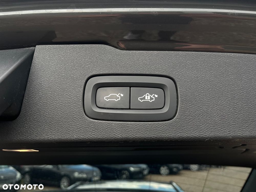 Volvo V60 B4 D Geartronic RDesign - 29