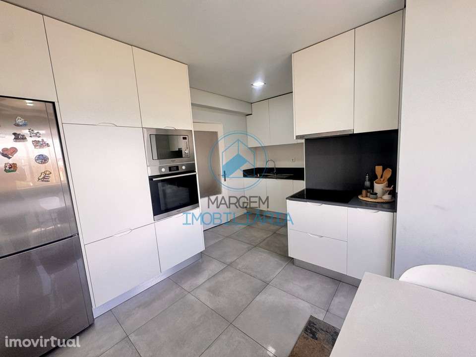 T3 a 5 minutos do centro da cidade – varanda, garagem, AC - Grande imagem: 2/48