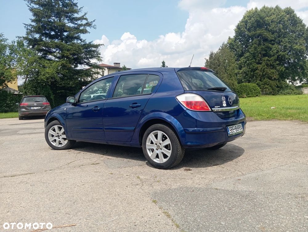 Opel Astra - 2