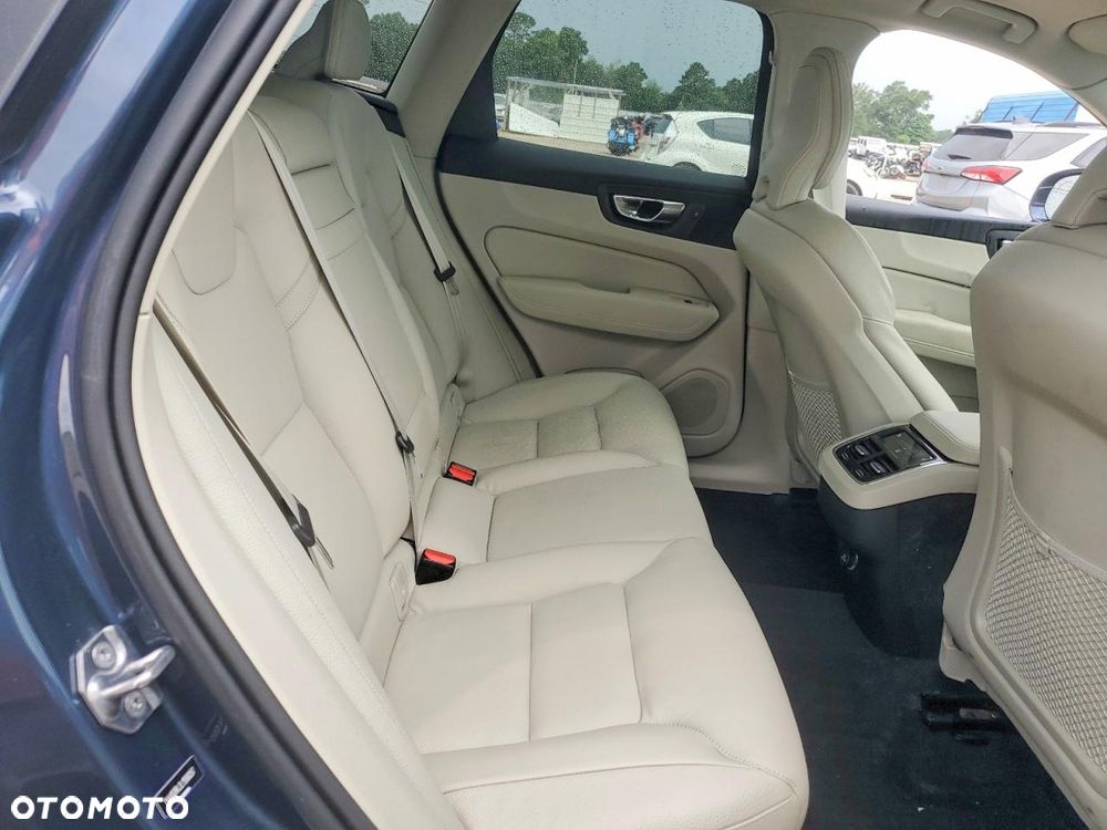Volvo XC 60 - 10