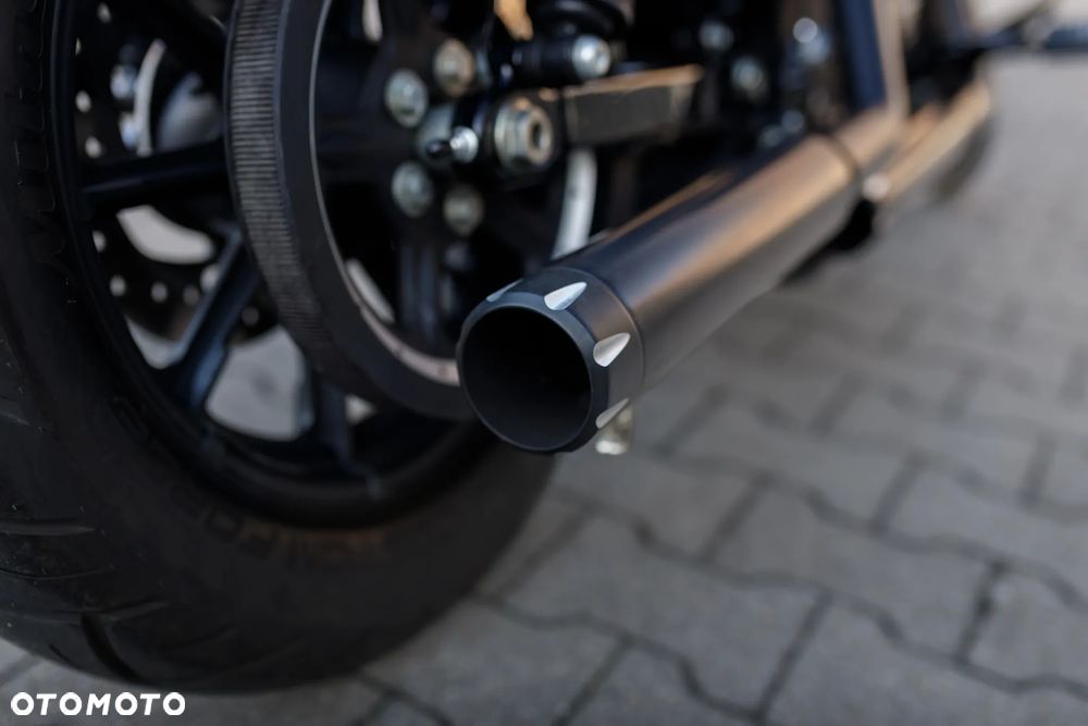 Harley-Davidson Sportster Iron 1200 - 25