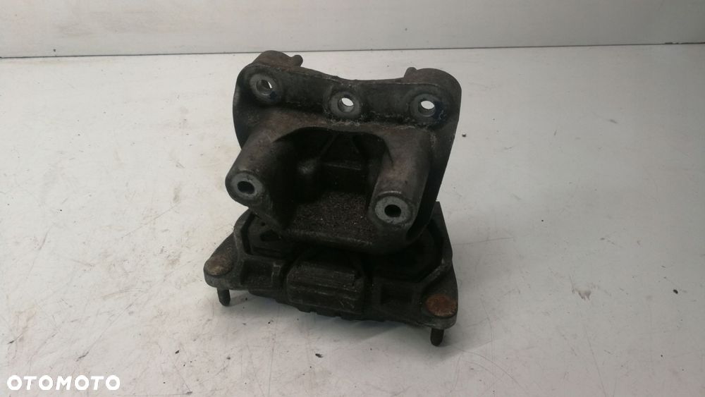 ŁAPA PODUSZKA AUDI A6 C6 4F0399115BP 4F0399151 - 1