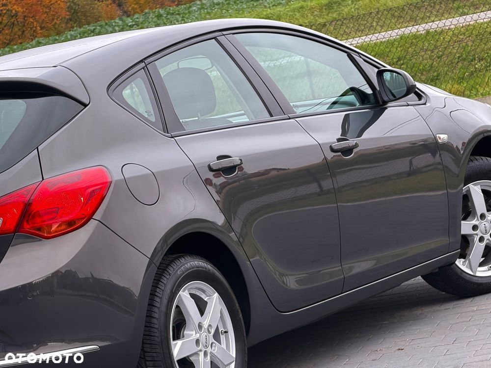 Opel Astra 2015