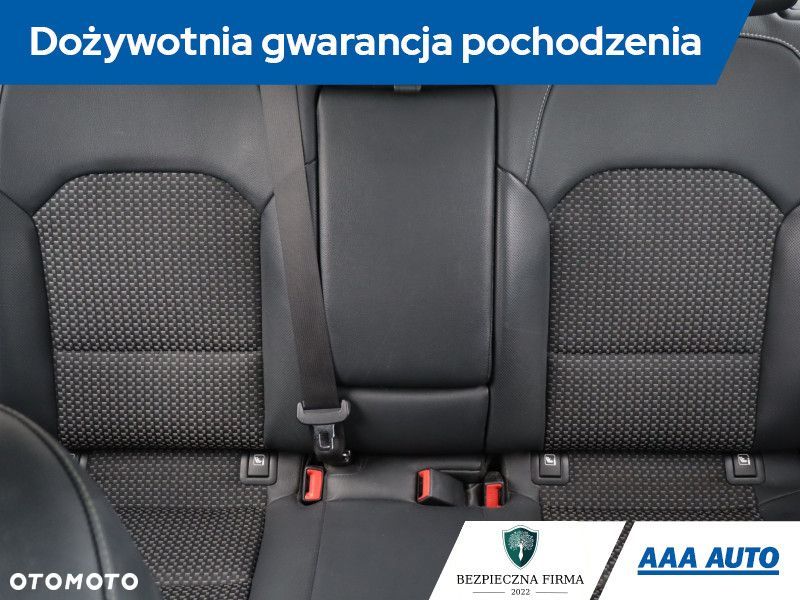Kia Ceed - 12