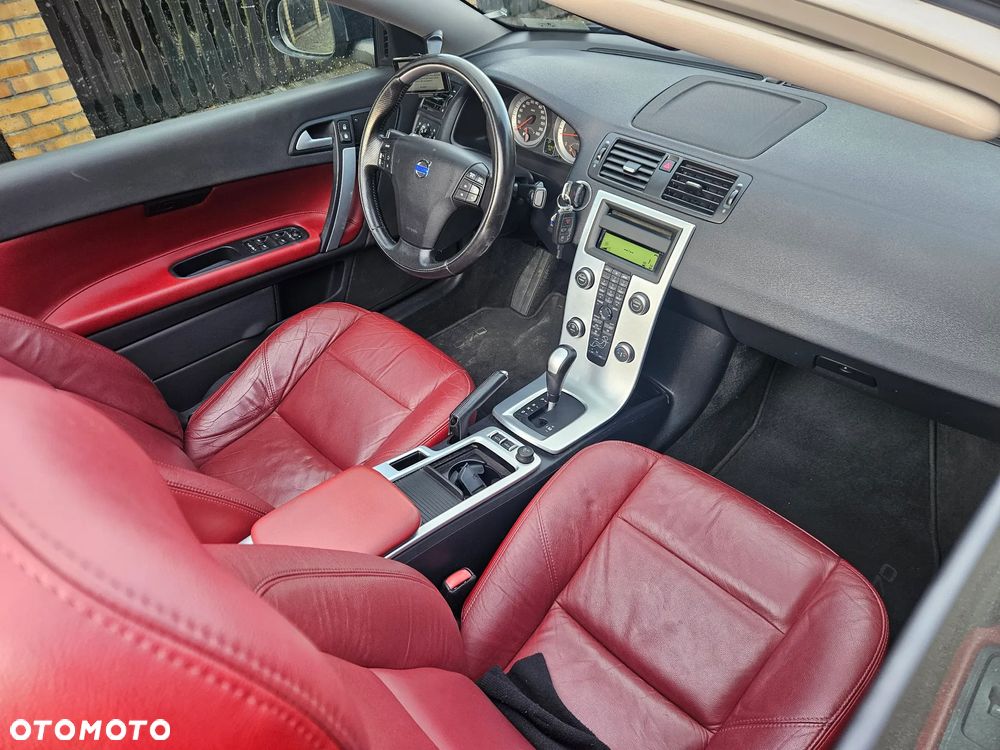 Volvo C70 D3 Momentum - 14