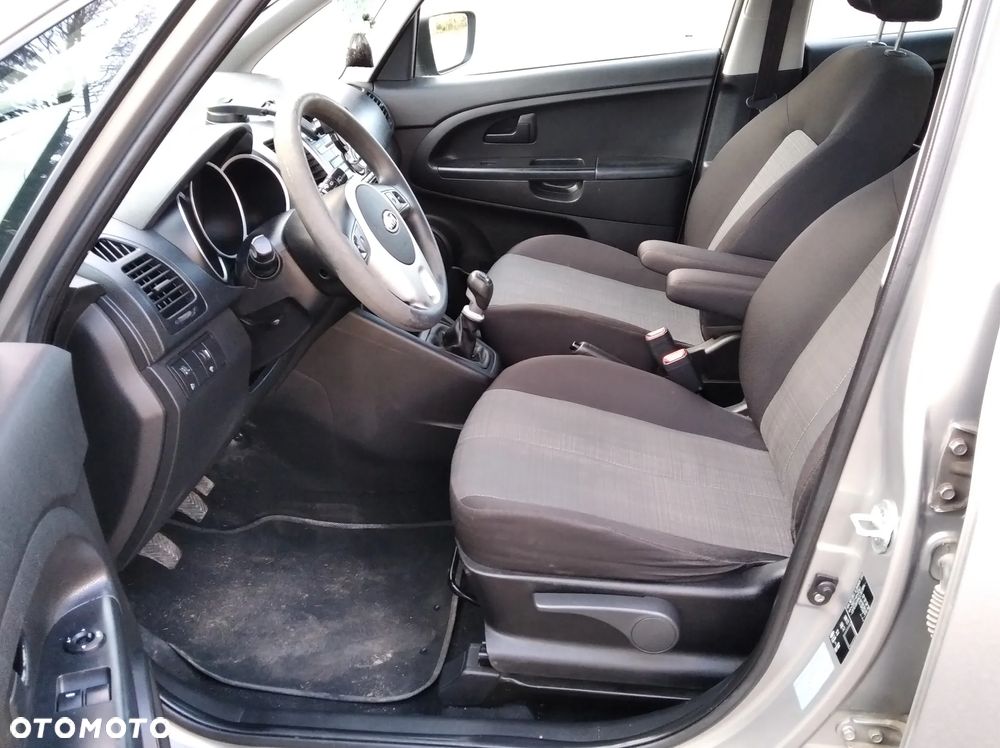 Kia Venga 1.4 S - 16