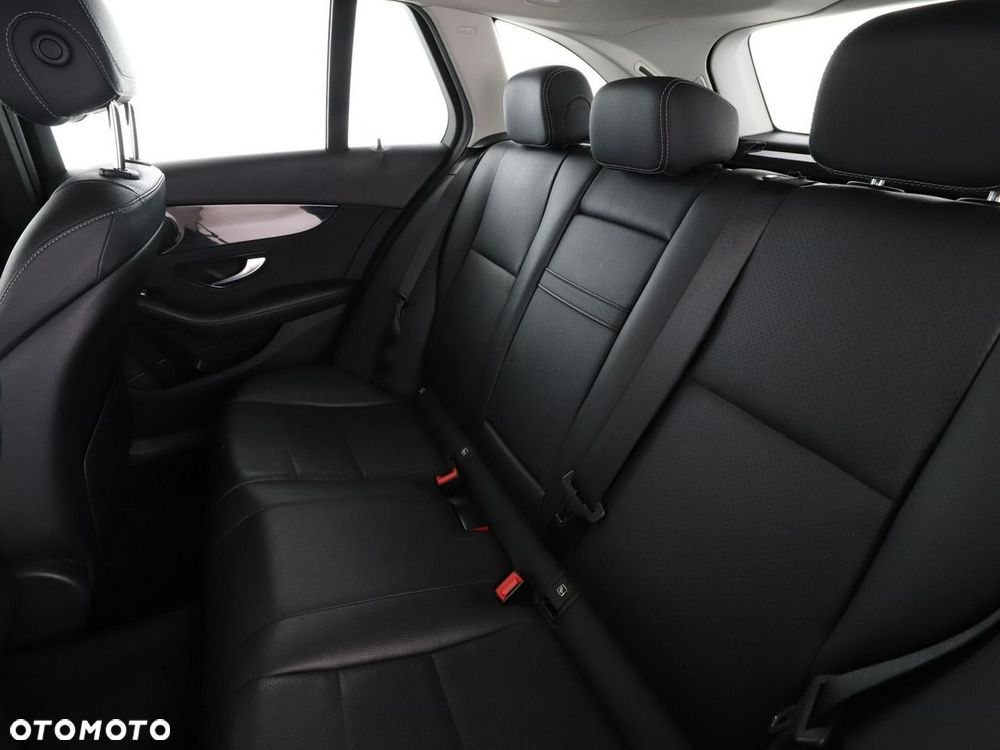Mercedes-Benz Klasa C 200 d 9G-TRONIC Avantgarde - 18