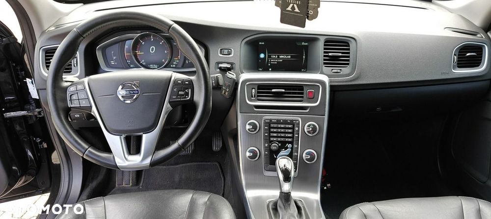 Volvo S60 D2 Drive-E Dynamic Edition (Momentum) - 5