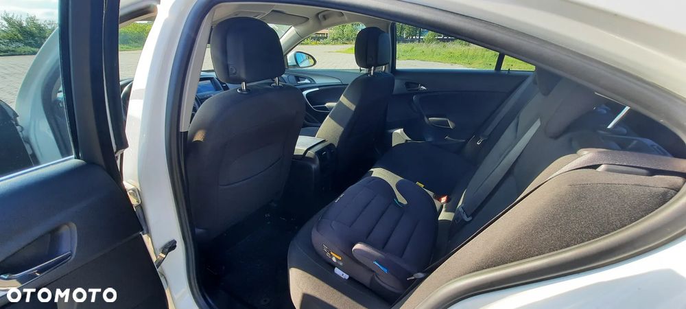 Opel Insignia 2.0 CDTI - 9