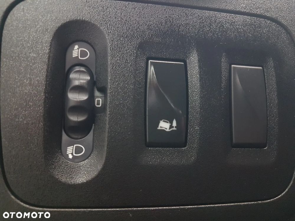 Renault MASTER KONTENER 8EP 4,21x2,23x2,22 KLIMA MANUAL KRAJOWY 6-BIEGÓW - 25
