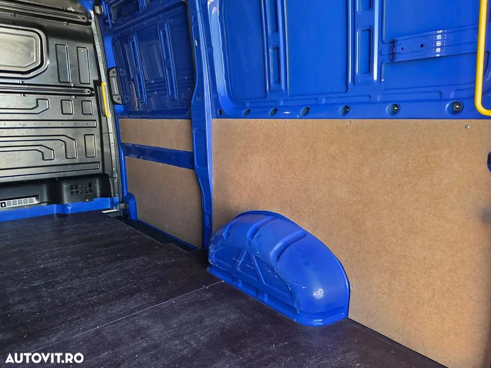 Volkswagen New Crafter L3H2 - 13